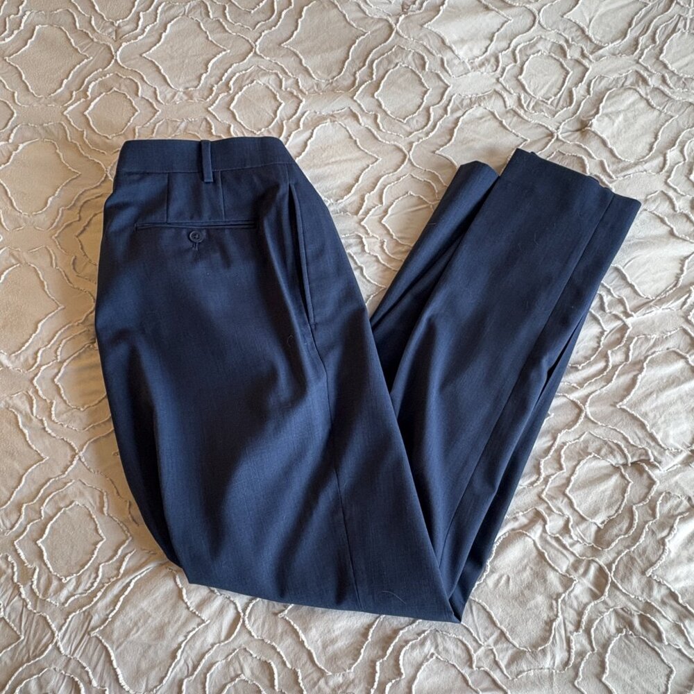 Collection by Michael Strahan Modern Fit Navy Suit - Picture 8 of 12